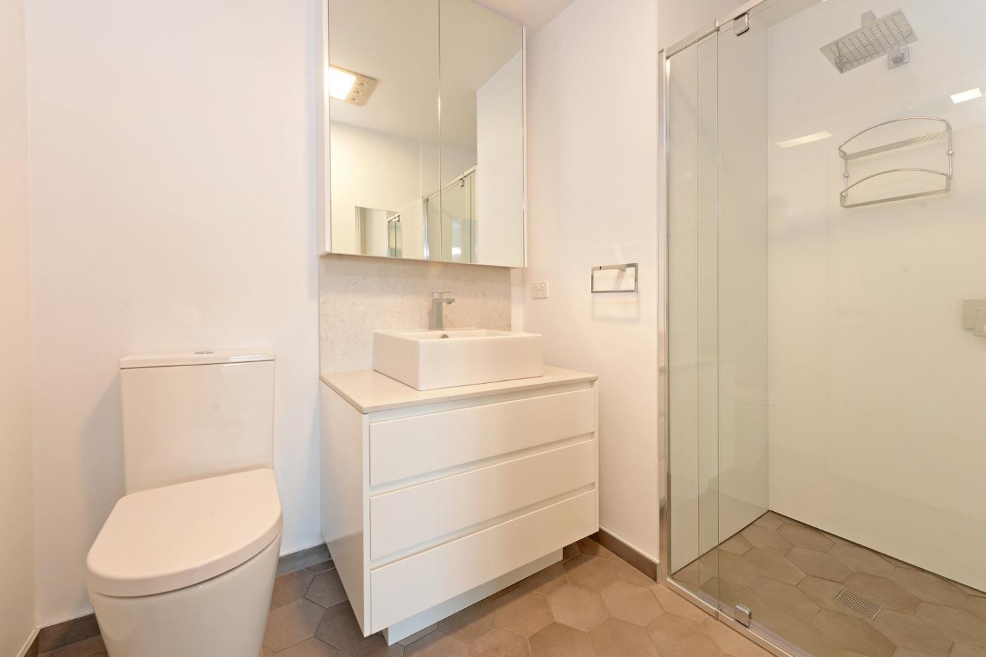 S. Korea’s Big Investors Flocking to Overseas Real Estate